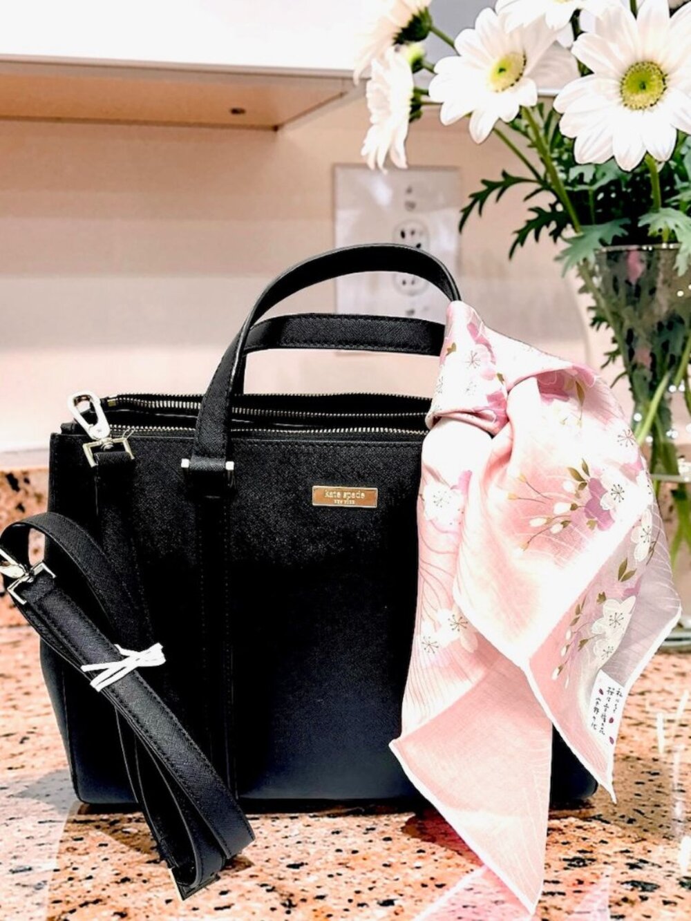 New Kate Spade Newbury Lane Joden Black Saffiano Leather XL Tote Bag+ Pink Scarf - Picture 5 of 16